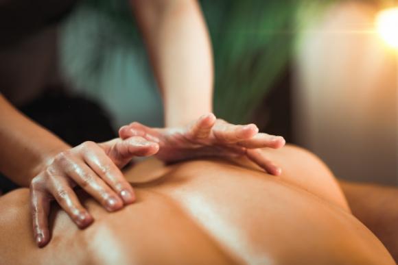 modelage dos relaxant